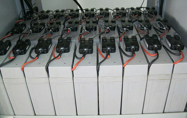 蓄電池內(nèi)阻監(jiān)測系統(tǒng)