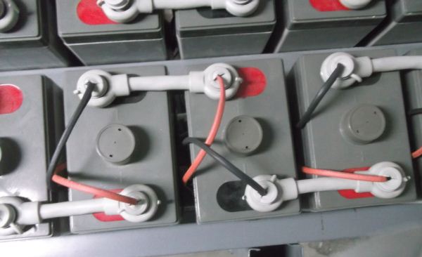 蓄電池在線(xiàn)監(jiān)測(cè)