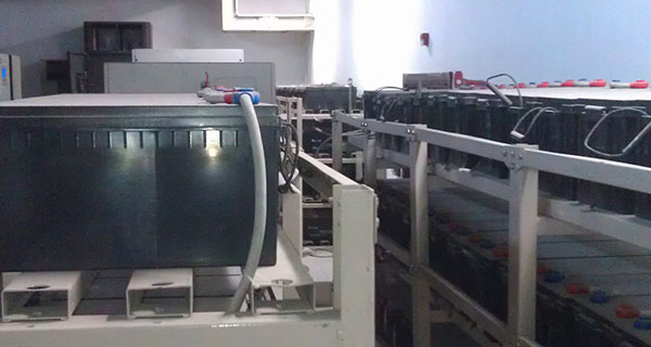 機房蓄電池故障